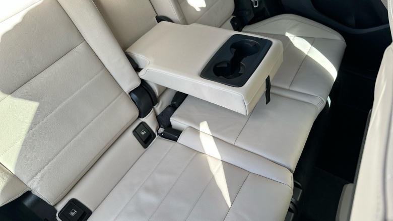 BMW 2 Series 220i MHT Luxury 5dr DCT [Tech Plus Pack] Petrol Hatchback